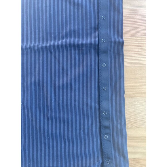 Lululemon Vinyasa Rulu Scarf Wrap Convertible Snap Closure Black & Gray Stripes - Picture 4 of 9